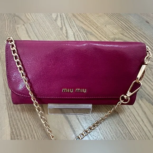 Miu Miu Magenta Leather Bi-Fold Wallet with Chain and COA - Picture 2 of 12